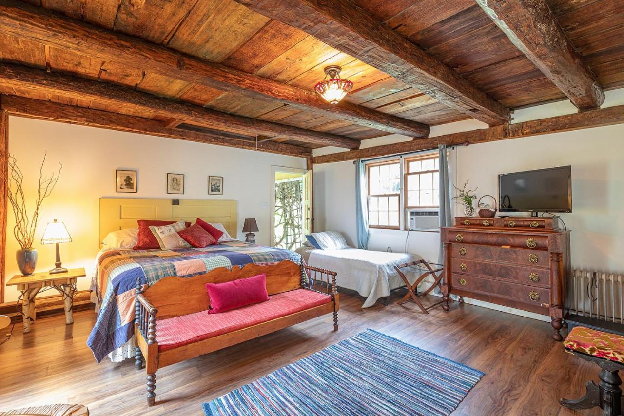 Van Winkle Inn Greenville Экстерьер фото