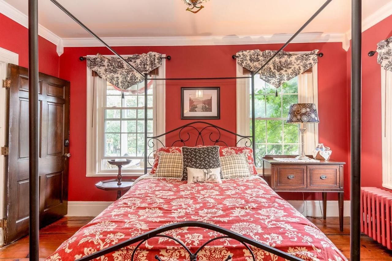 Van Winkle Inn Greenville Экстерьер фото