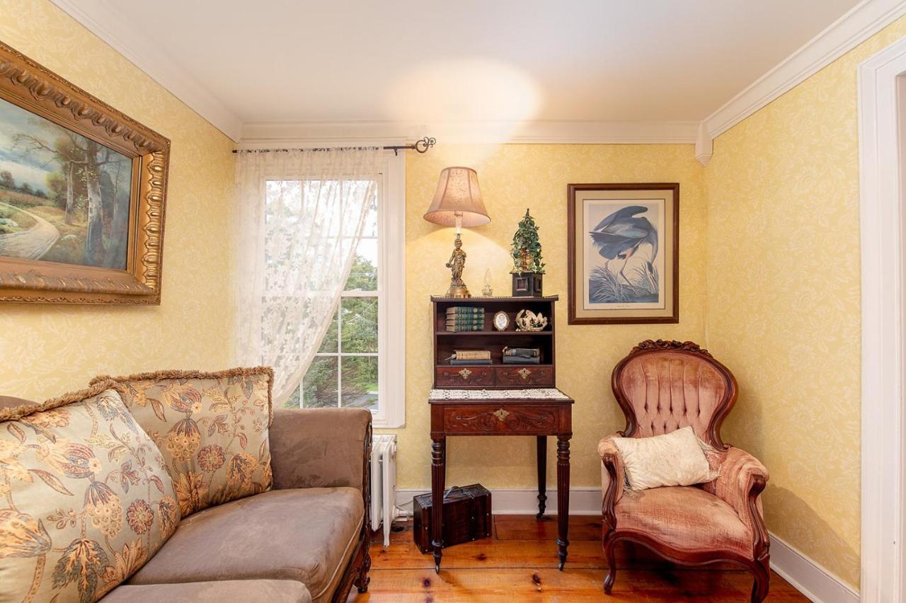 Van Winkle Inn Greenville Экстерьер фото