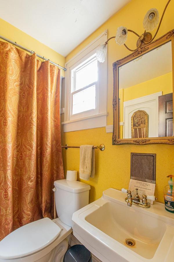 Van Winkle Inn Greenville Экстерьер фото