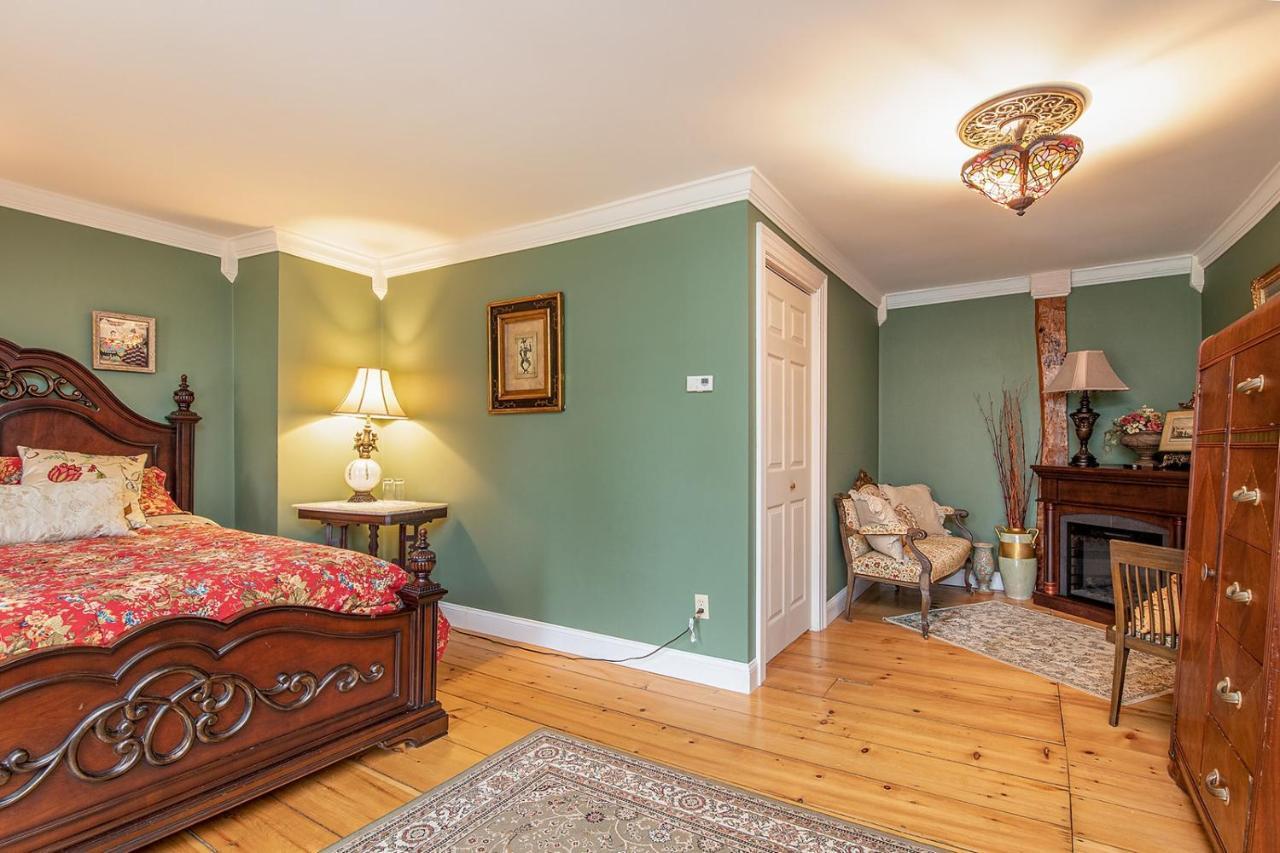 Van Winkle Inn Greenville Экстерьер фото