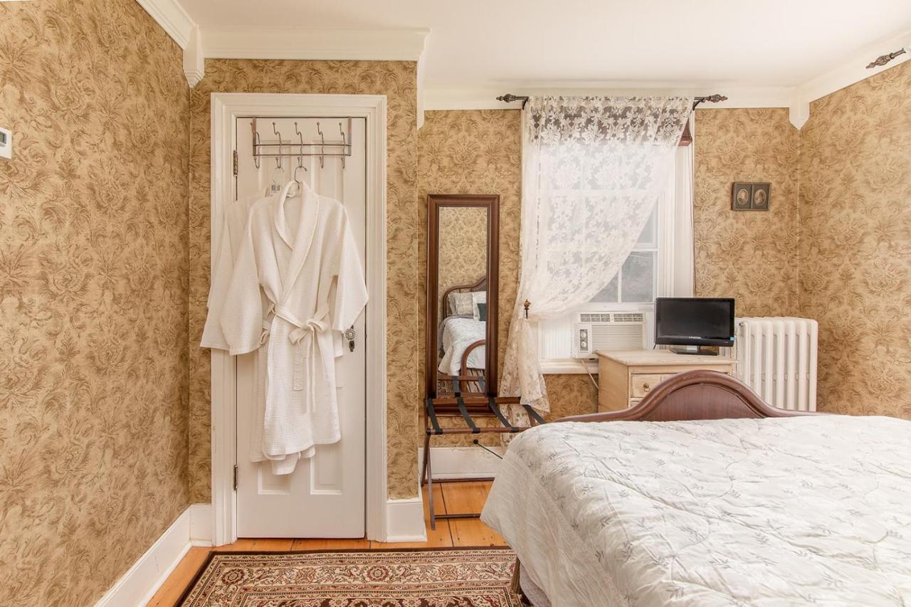 Van Winkle Inn Greenville Экстерьер фото