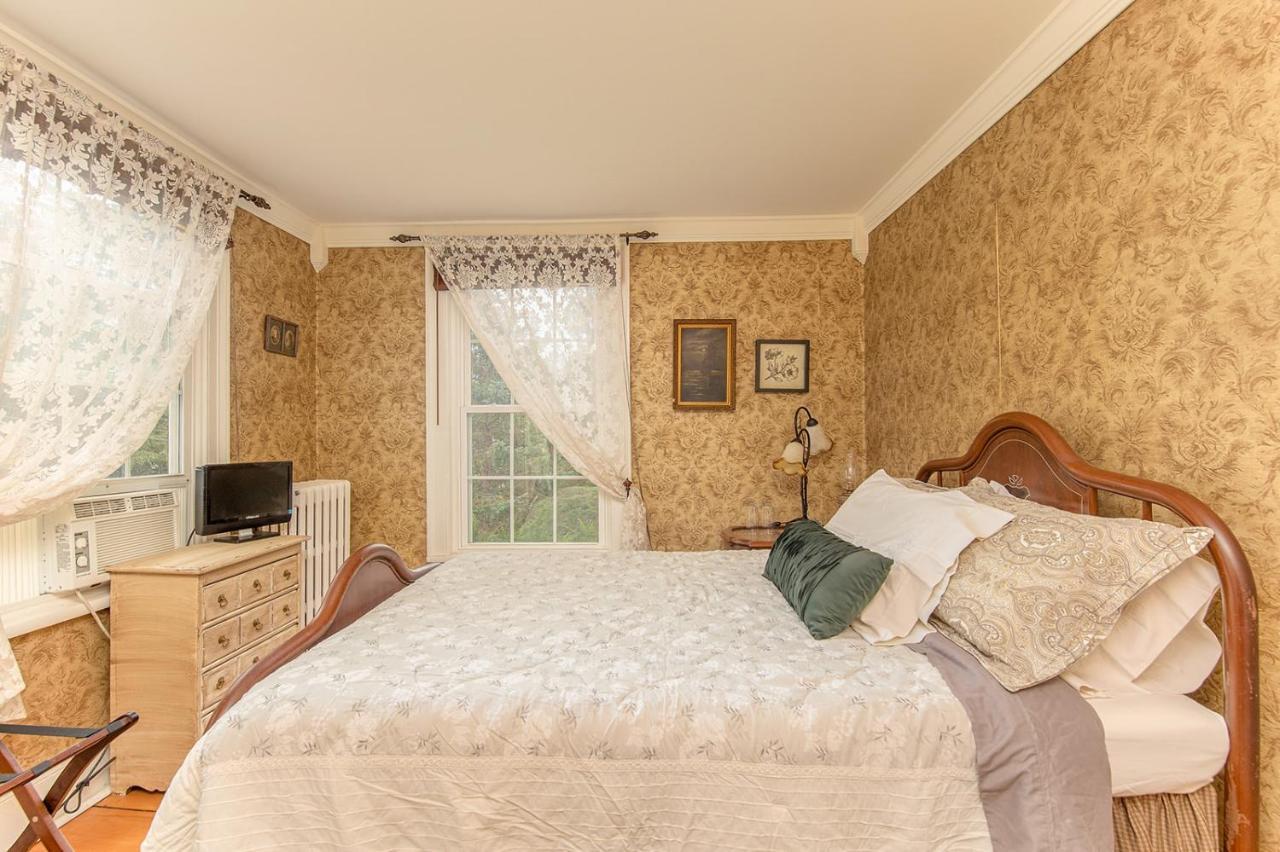 Van Winkle Inn Greenville Экстерьер фото